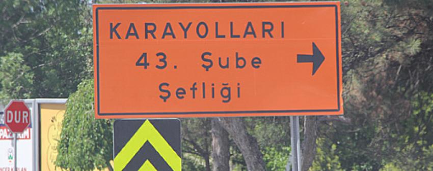 Ankara-Ayaş arasında ulaşım yolda tek şeritten sağlanıyor