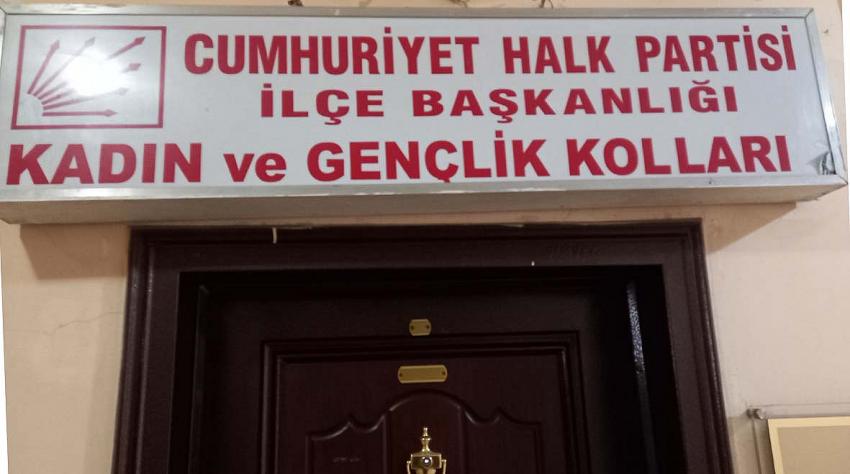 CHP İlçe başkanı Hasan Kostak: “işten çıkarılan İşçinin yanında ve arkasındayız”