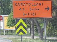 Ankara-Ayaş arasında ulaşım yolda tek şeritten sağlanıyor