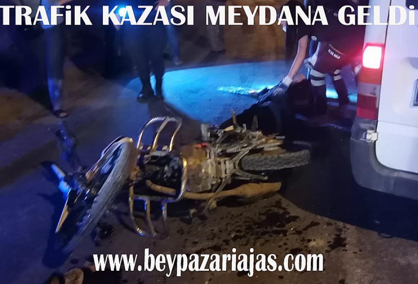 Motosikletle kaza yapan Afganlı’dan biri öldü: