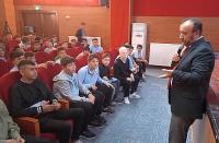 Gençlerle (ÇEDES) Projesi kapsamında “Peygamberimiz ve İstikamet” konusu işlendi.