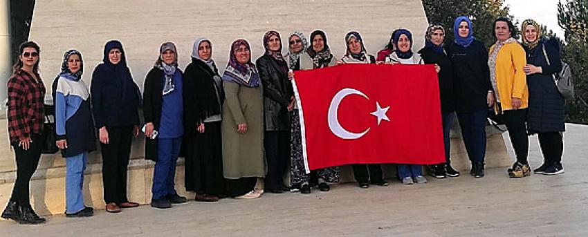 Beypazarı Belediyesi şehit Ailelerini Çanakkale gezisine gönderdi.